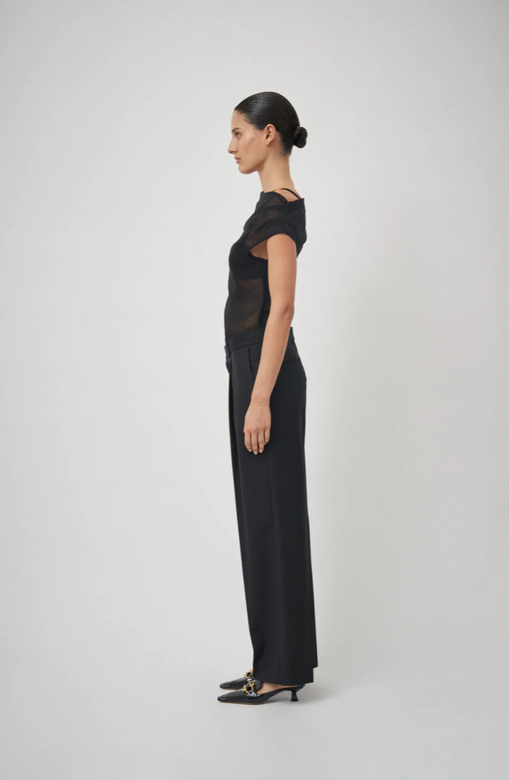 Relaxed Pleat Trouser